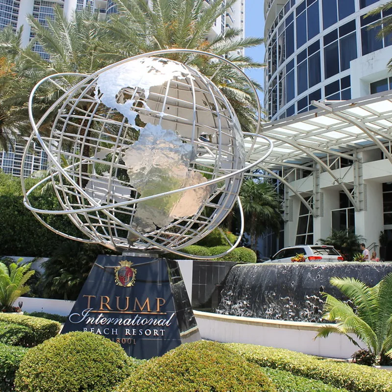 ברנץ׳ יום אמא בAzzurro, Trump International, סאני איילס